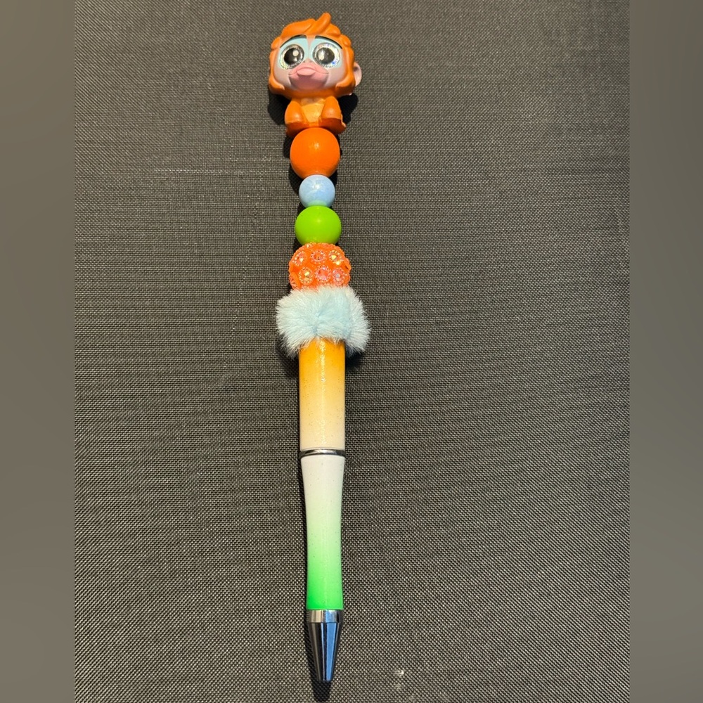 🏰 Disney Doorable Handmade King Louie (Jungle Book)Pen✍️